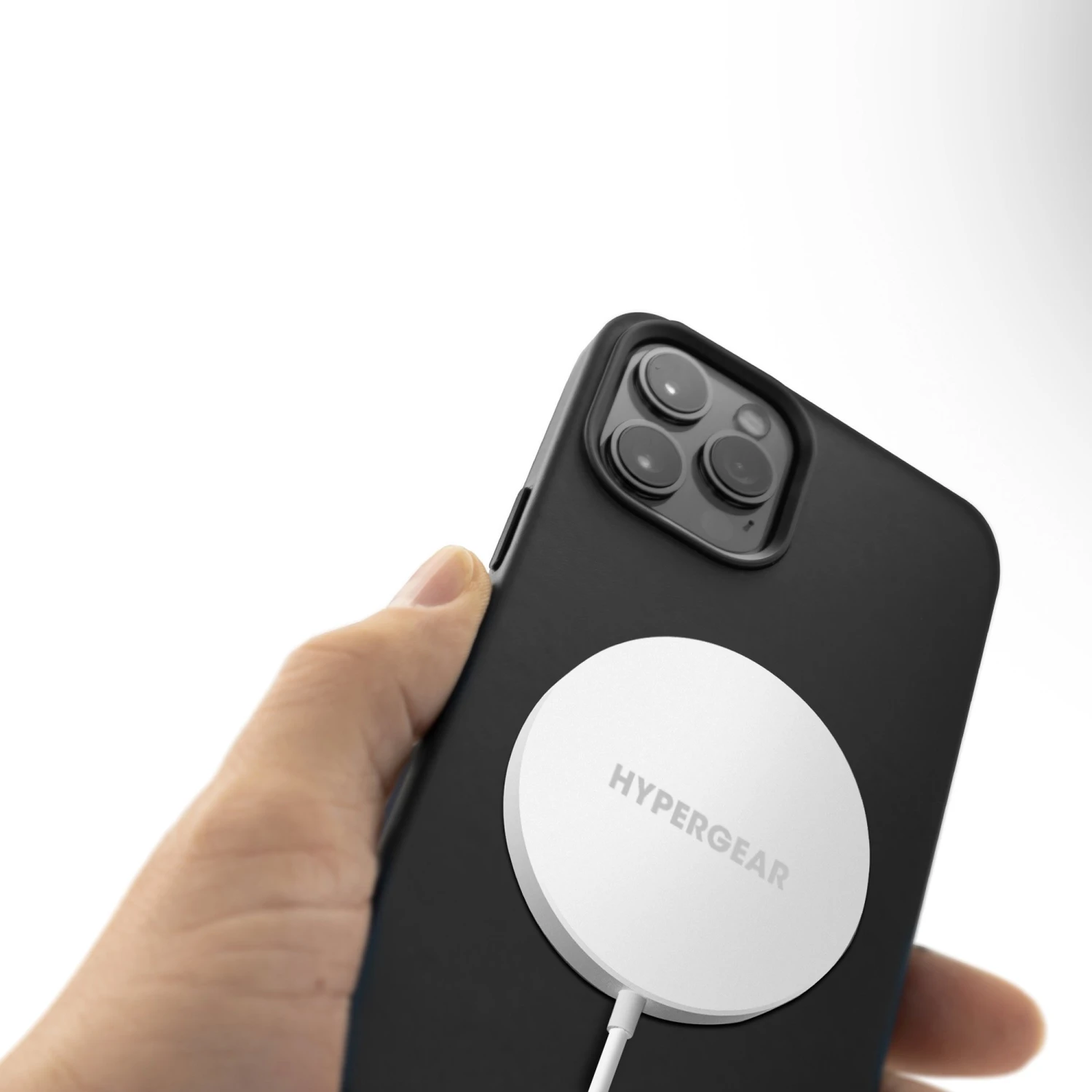 Hypergear 15W MagSafe Wireless Magnetic Charger W/ Connected USB-C PD Cable 5 Hypergear 15W MagSafe Wireless Magnetic Charger W/ Connected USB-C PD Cable - Image 3