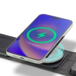 Mophie MagSafe 3in1 Travel Charger - Black 10 Mophie MagSafe 3in1 Travel Charger - Black -OtterBox Store 6525c4add6fe7315592919