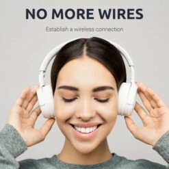 Olixar Wireless USB To 3.5mm Bluetooth Multi Pairing Dongle For Gaming Headsets -OtterBox Store b 431