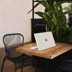 Olixar Crystal Clear Protective Tough Case - For MacBook Pro 13" 2018 -OtterBox Store d 266