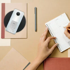 Olixar 15W Wireless Charger Pad & Lightning Wireless Charger Adapter For IPhones 11 Olixar 15W Wireless Charger Pad & Lightning Wireless Charger Adapter For IPhones -OtterBox Store d 83