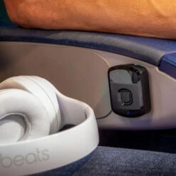 Scosche FlyTunes 3.5mm Audio Jack Bluetooth Transmitter - Black -OtterBox Store e 213